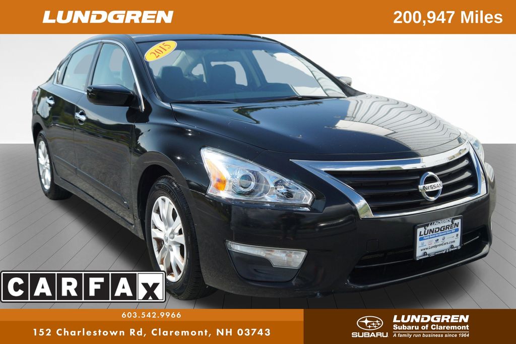 Super Black Clearcoat 2015 Nissan Altima Sedan Front-Wheel Drive Continuously Variable Transmission