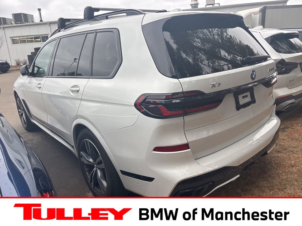 2024 BMW X7 M60i AWD