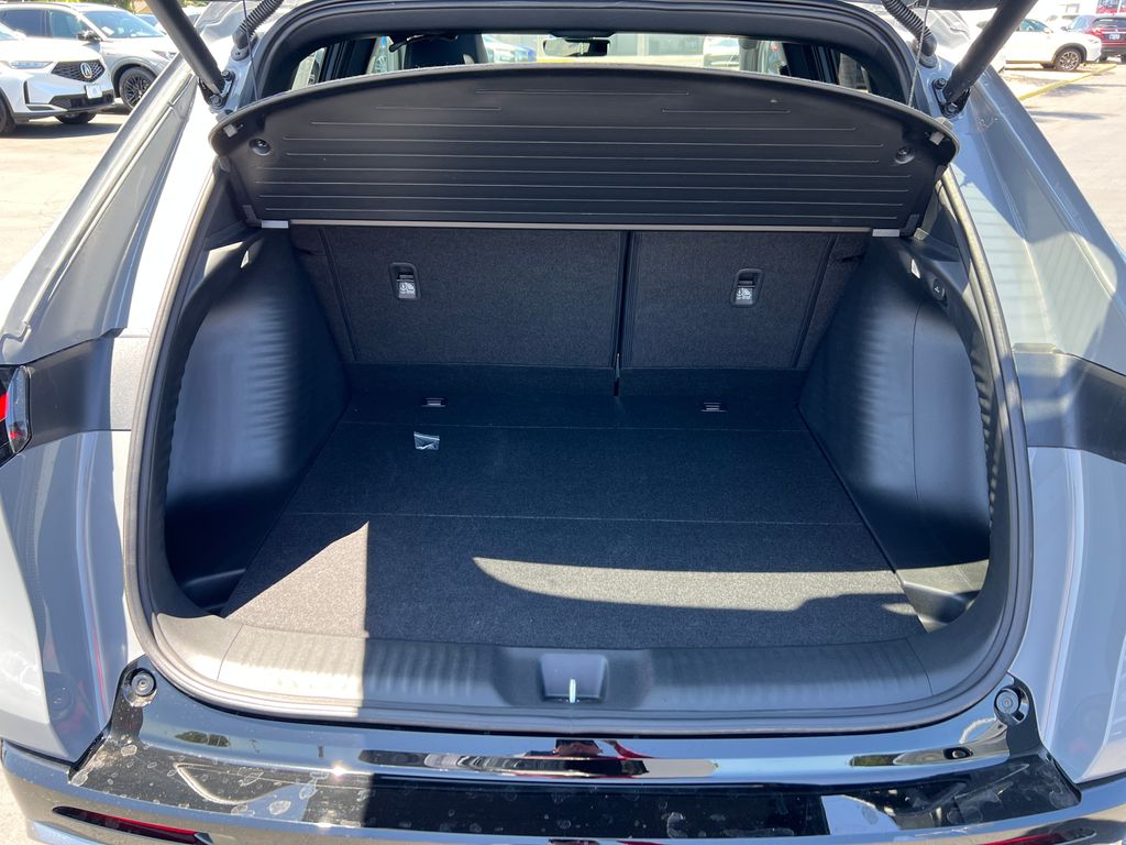 Thumbnail: 2025 Acura ADX - 23