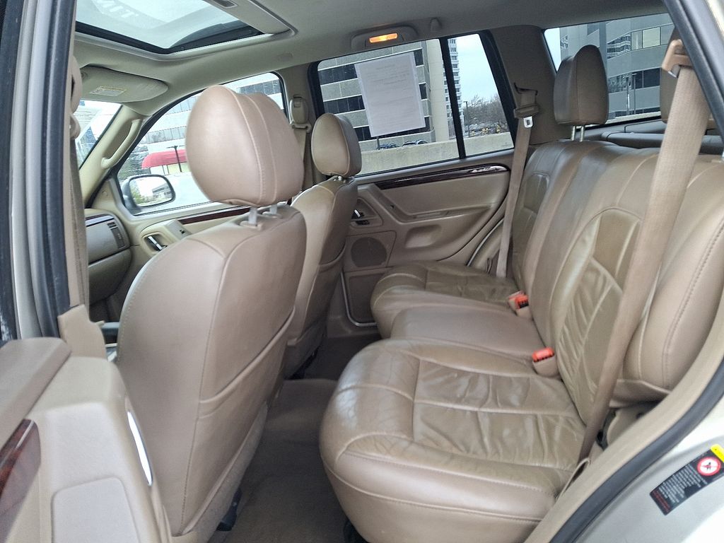 Thumbnail: 2003 Jeep Grand Cherokee - 12