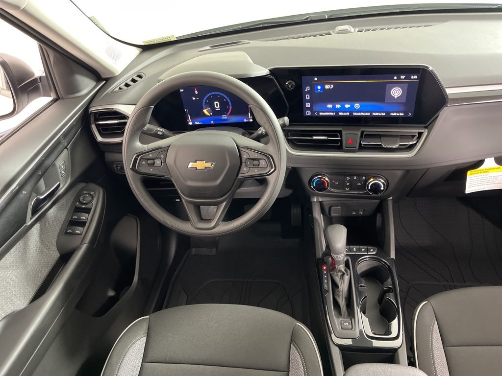 2026 Chevrolet TrailBlazer LS 12