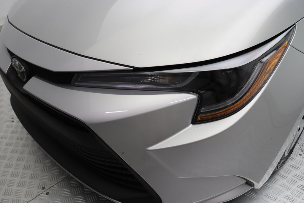 2023 Toyota Corolla LE 3