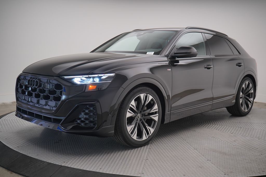 Thumbnail: 2026 Audi Q8 - 1