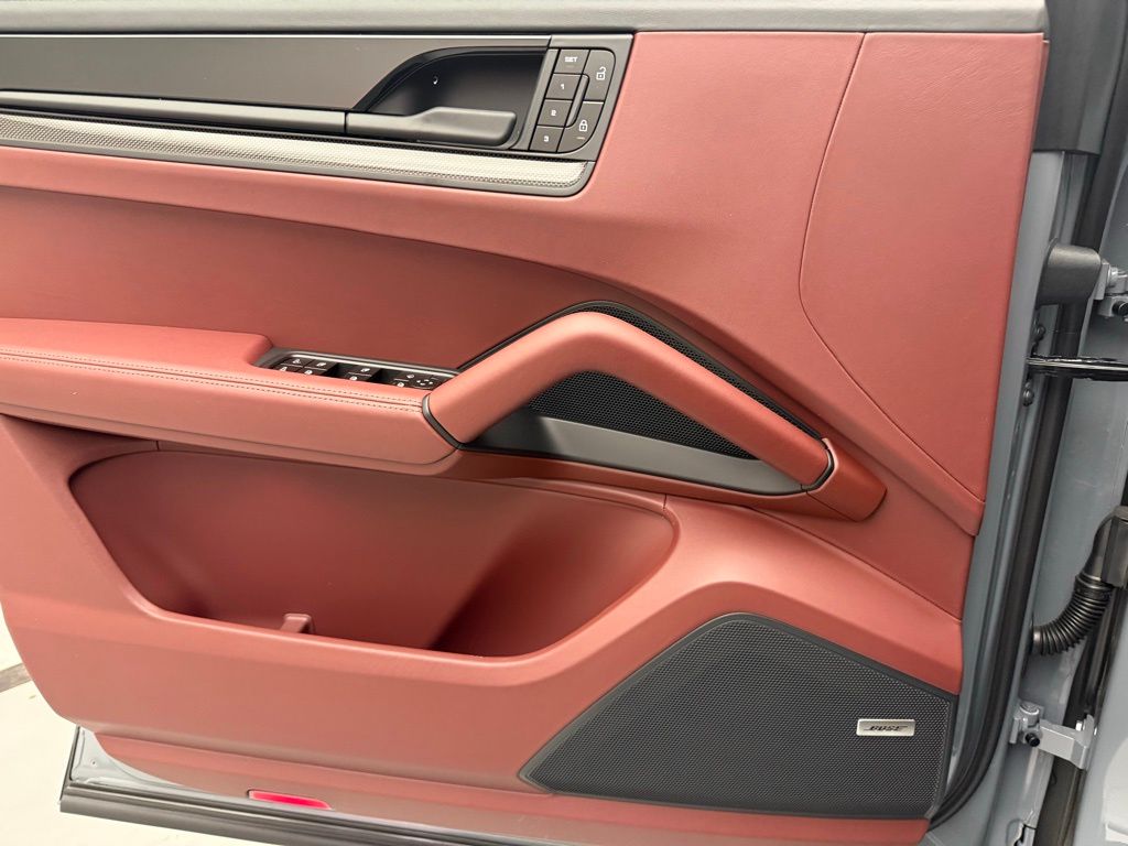 Thumbnail: 2026 Porsche  - 18