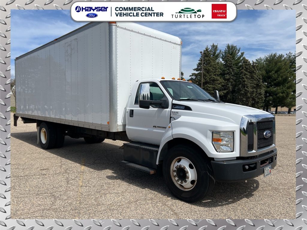 2016 Ford F-650SD Base