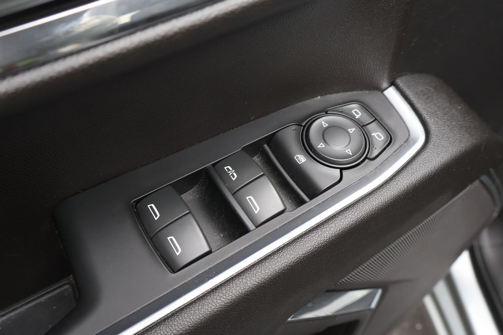 2023 Chevrolet Silverado 1500 LT 16