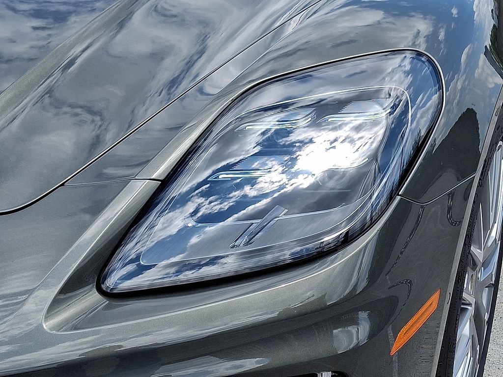 Thumbnail: 2025 Porsche Panamera - 11