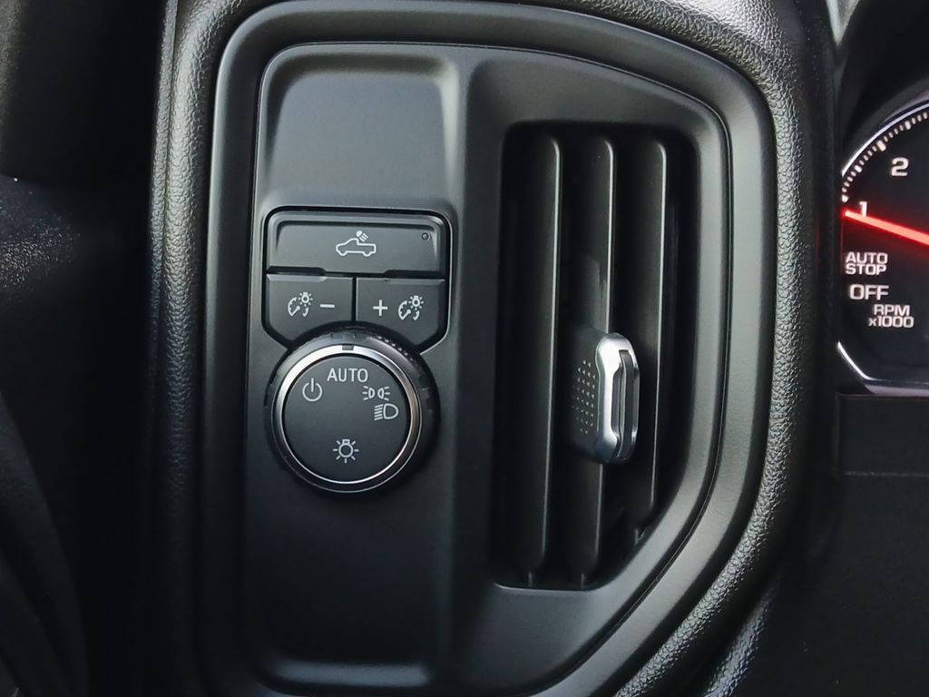 Used Car 2021 Chevrolet Silverado 1500  Custom For Sale Under $30,000 In Austin, Texas