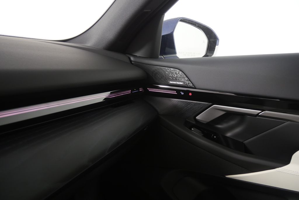 Thumbnail: 2026 BMW 5 Series - 27