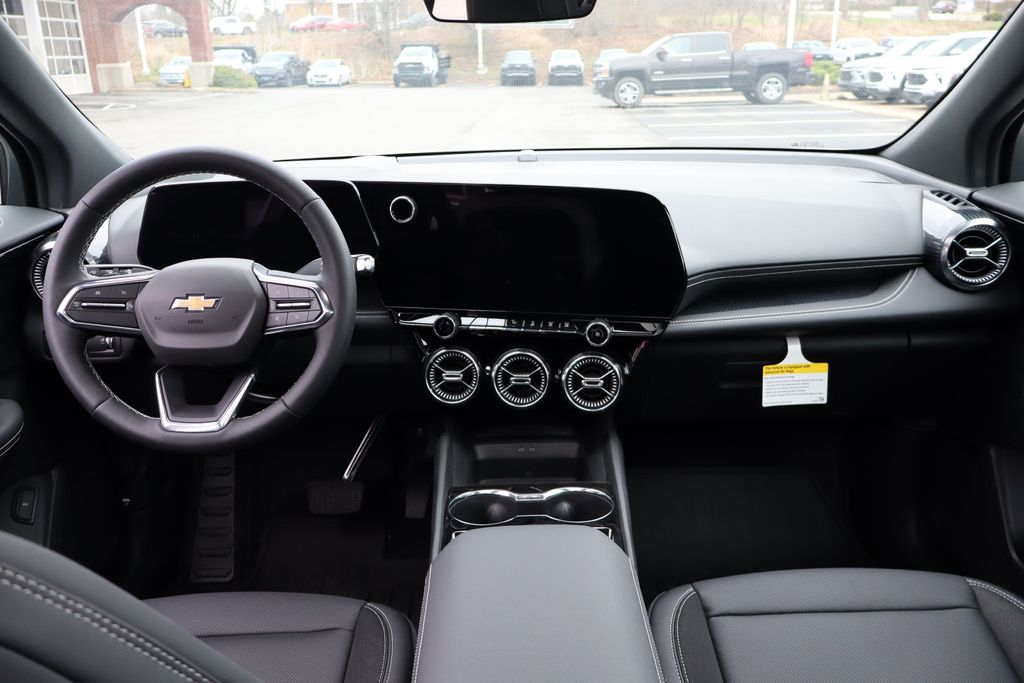 2025 Chevrolet Blazer EV LT photo