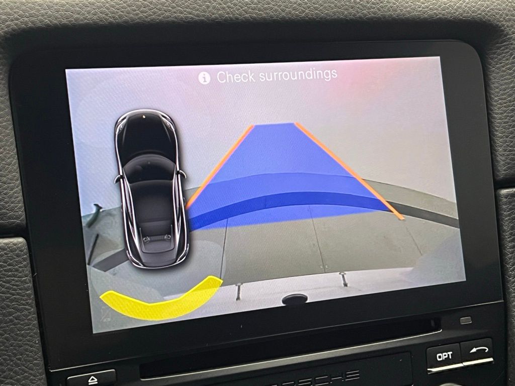 Thumbnail: 2018 Porsche 718 Cayman - 17