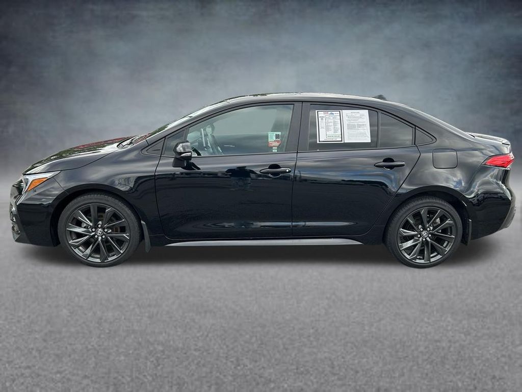 2025 Toyota Corolla SE