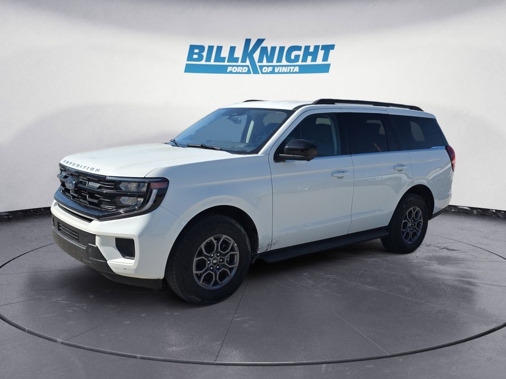 White Metallic 2025 Ford Expedition Active 4WD SUV / Crossover Four-Wheel Drive Automatic