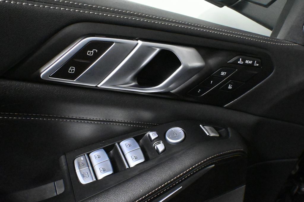 Thumbnail: 2024 BMW X7 - 31