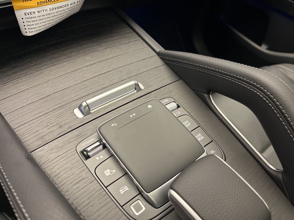 Thumbnail: 2026 Mercedes-Benz GLE - 21