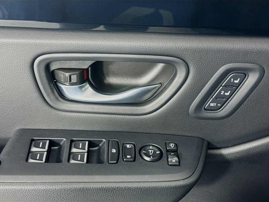 Used Car 2025 Honda Pilot  Trailsport For Sale Under $50,000 In Austin, Texas