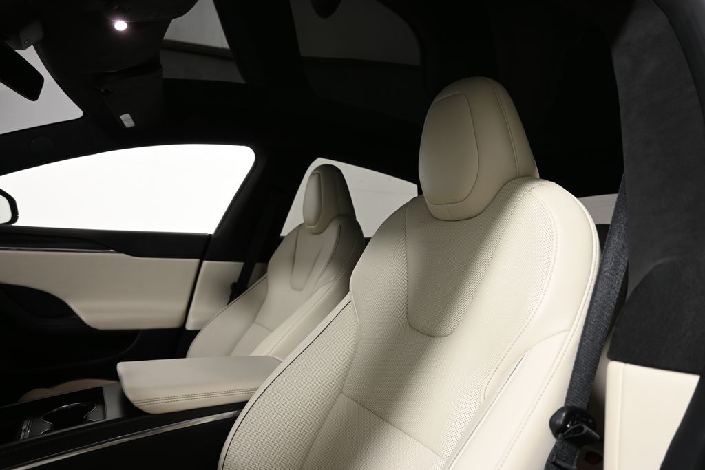 Thumbnail: 2022 Tesla Model S - 4