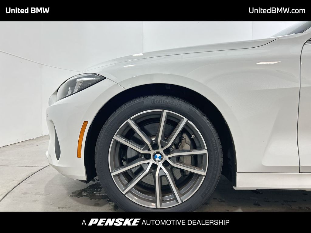 Thumbnail: 2025 BMW 4 Series - 10