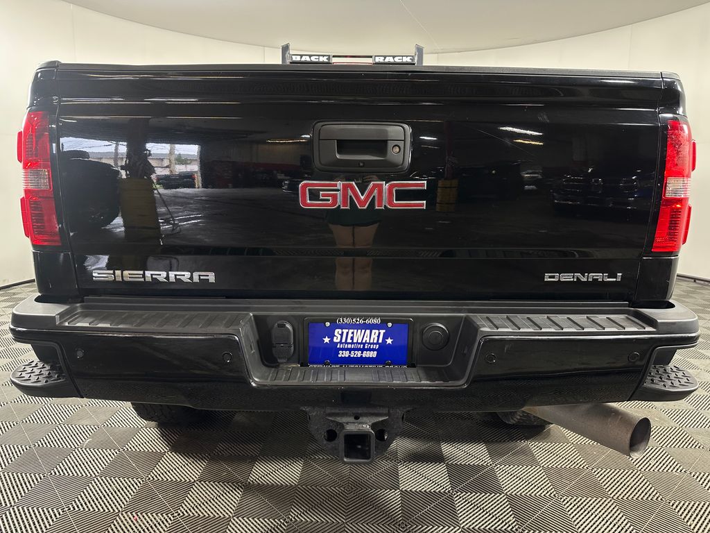 Photo 4 of 2016 GMC Sierra 2500HD Denali