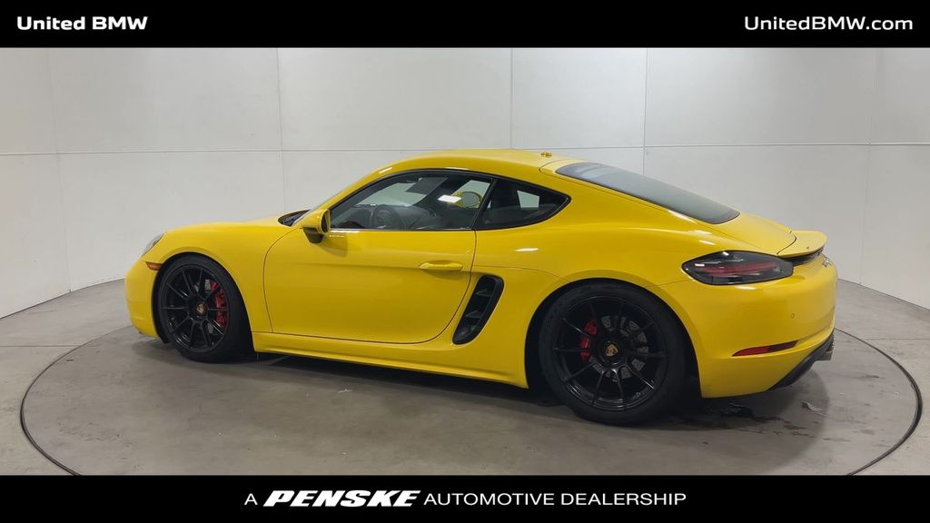 2022 Porsche 718 Cayman S 6