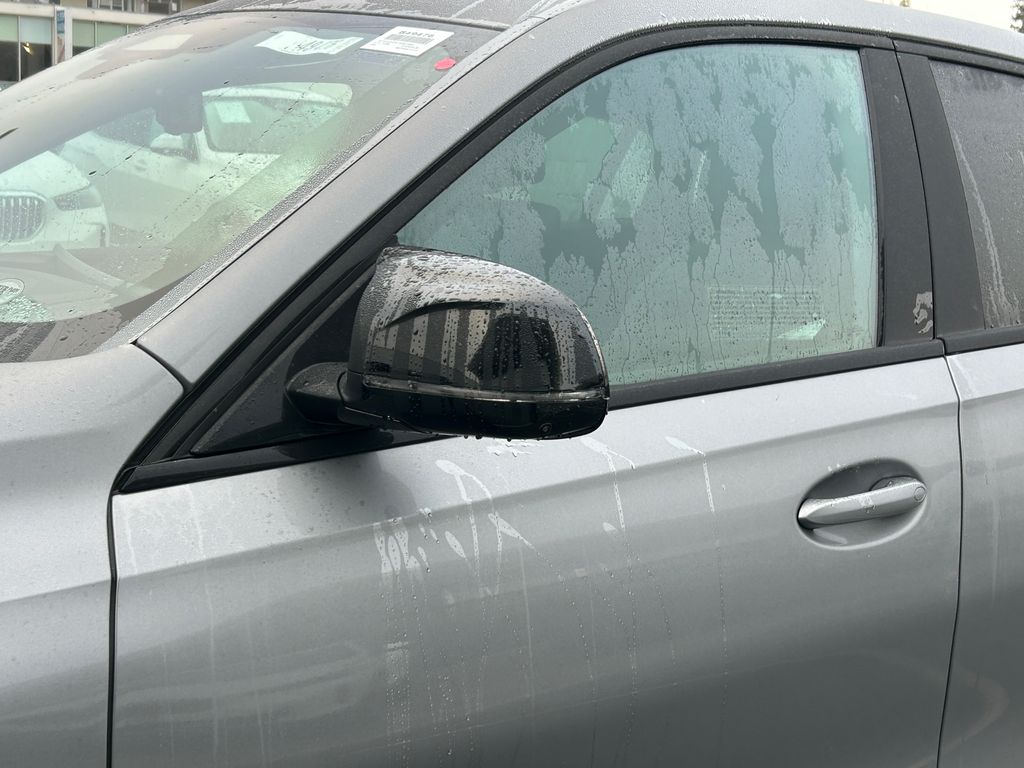 Thumbnail: 2026 BMW X6 - 10