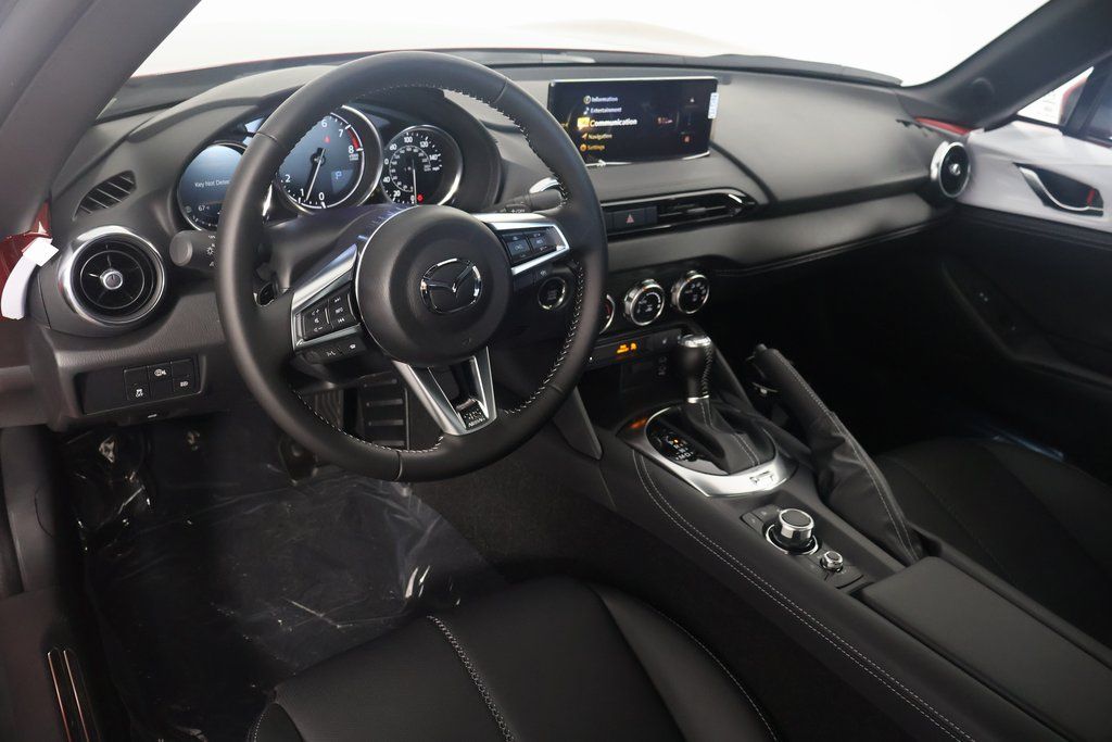 Thumbnail: 2025 Mazda MX-5 Miata - 5