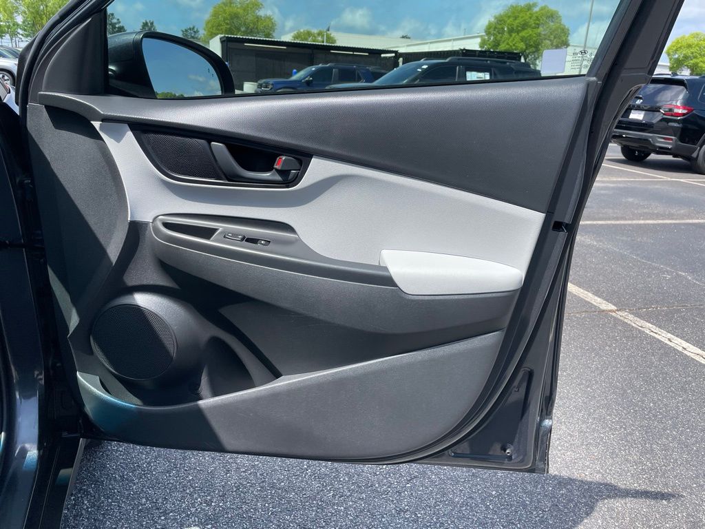 Thumbnail: 2022 Hyundai Kona - 31