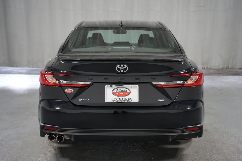 2025 Toyota Camry SE 7