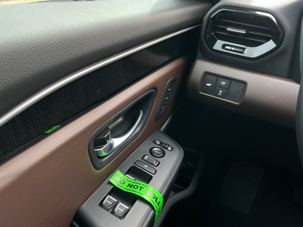 2025 Honda Pilot Elite 24