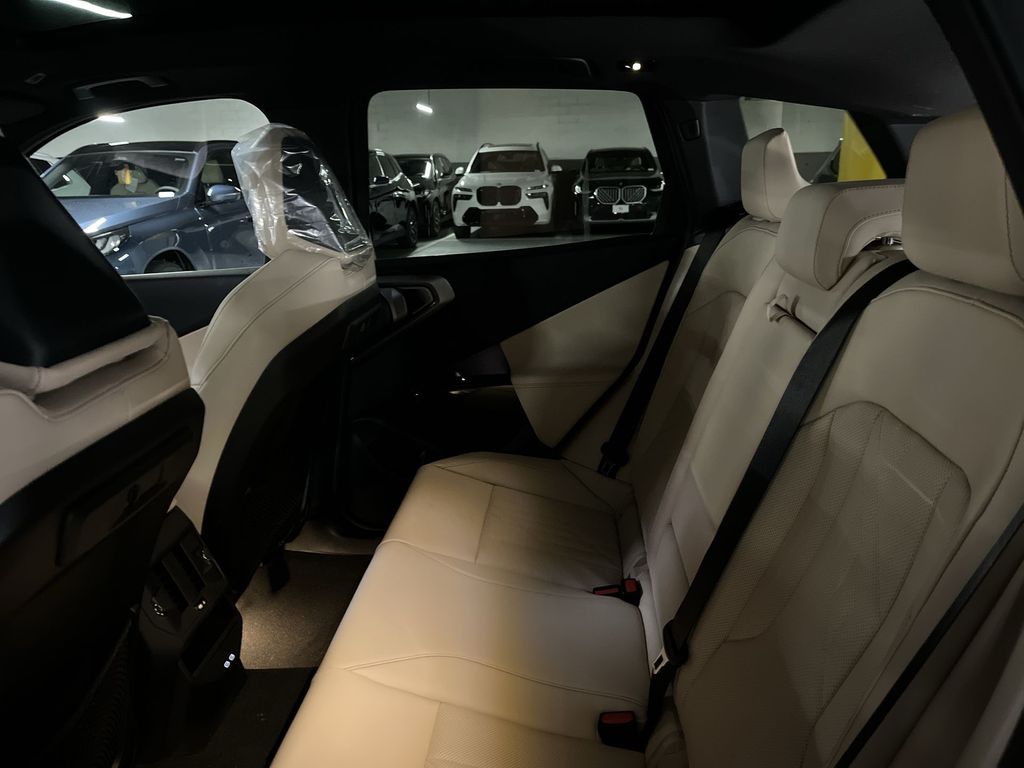 Thumbnail: 2026 BMW X3 - 23