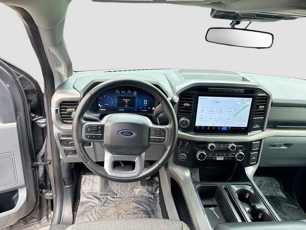 Used 2024 Gray Ford XLT image 22