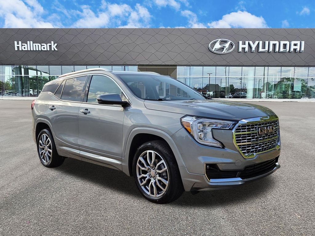  2024 GMC Terrain Denali AWD   