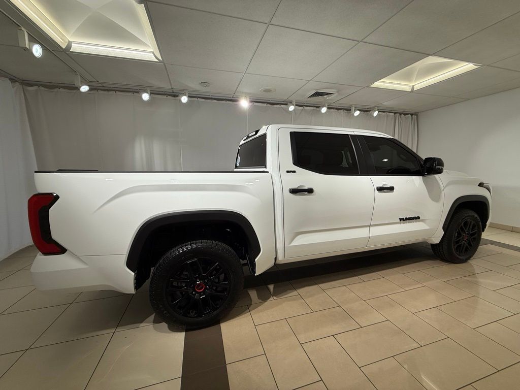 Thumbnail: 2024 Toyota Tundra - 6