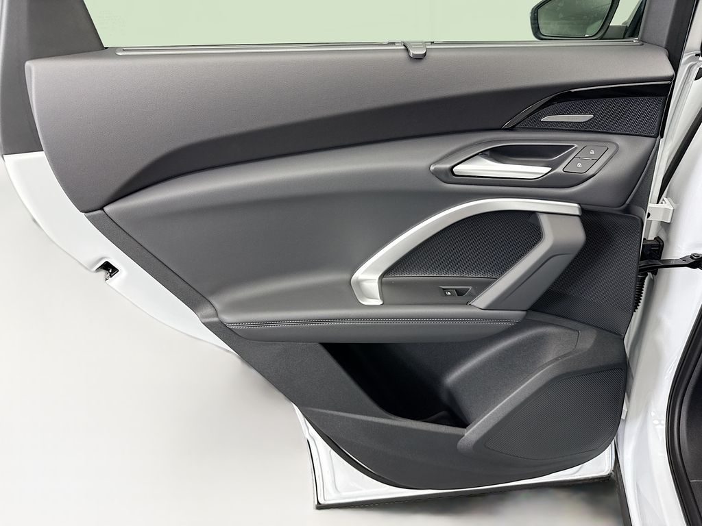 Thumbnail: 2025 Audi Q5 - 26