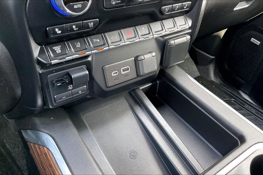 Used 2023 Chevrolet Silverado 3500HD High Country 4D Crew Cab