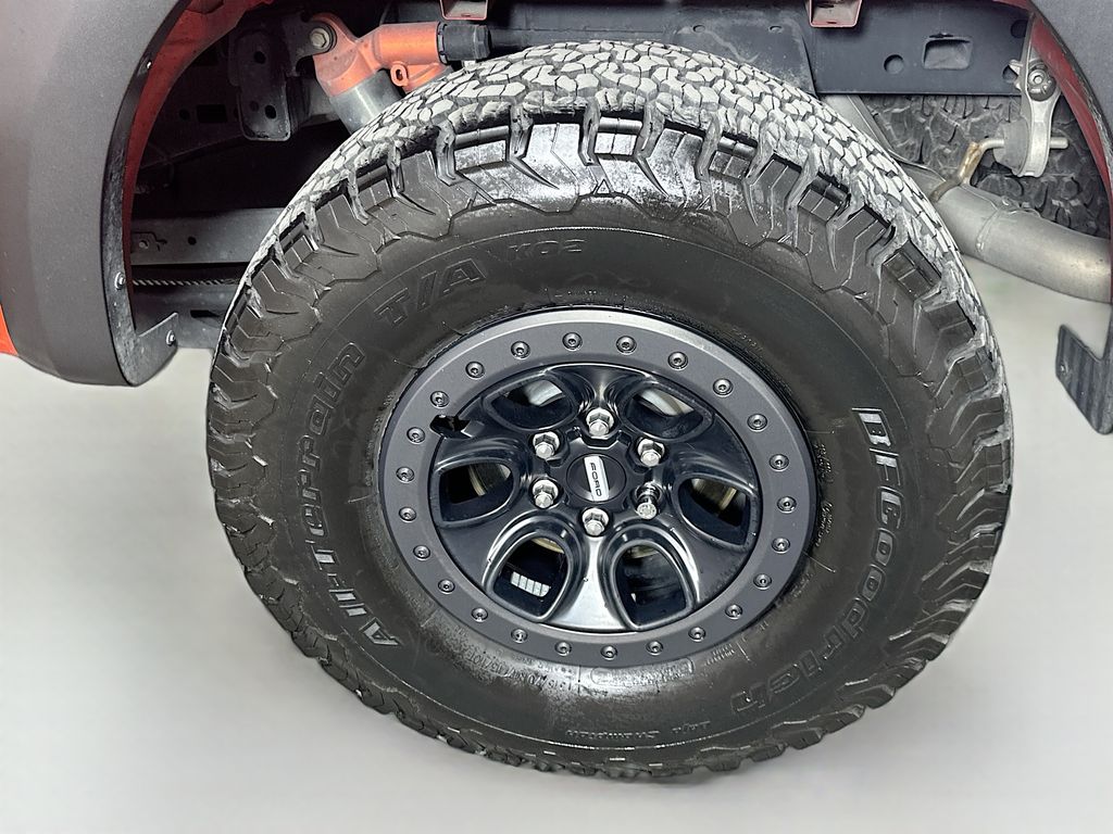 2023 Ford F-150 Raptor 32