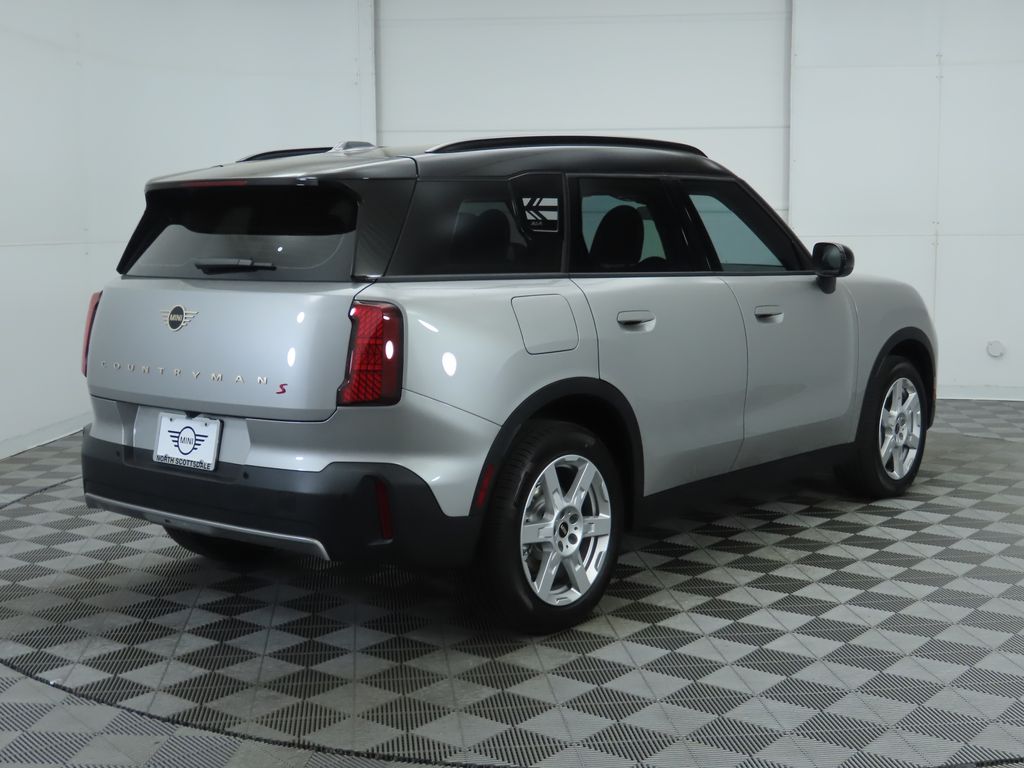 2025 MINI Cooper Countryman Base 6