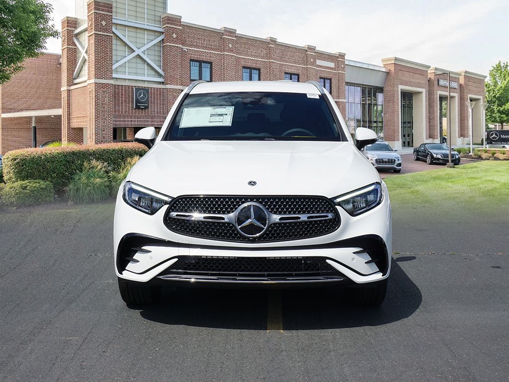 2025 Mercedes-Benz GLC 300 3