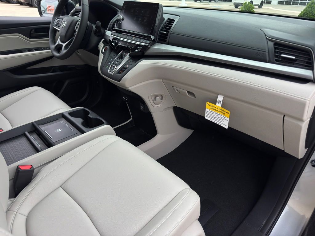 2026 Honda Odyssey EX-L Silver at Community Honda