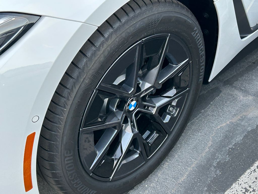 Thumbnail: 2025 BMW i4 - 3
