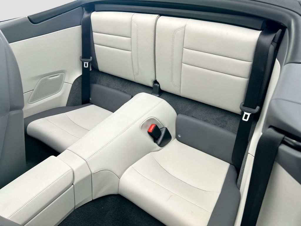 Thumbnail: 2026 Porsche 911 - 18