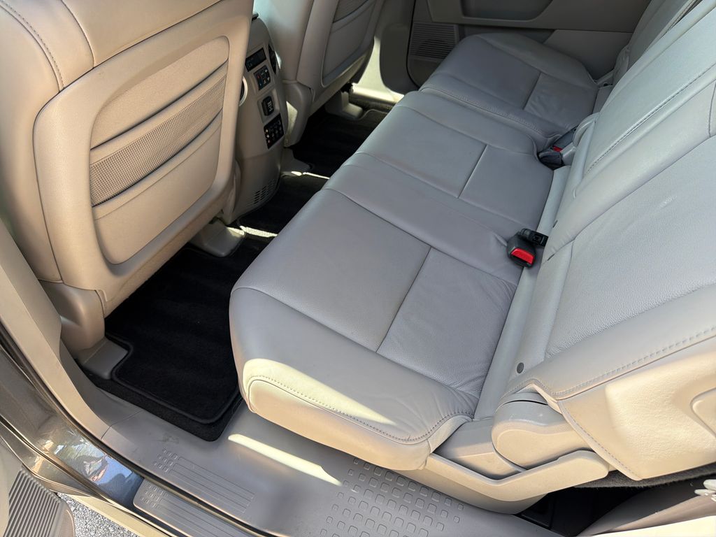 Used 2010  Honda EX-L image 36