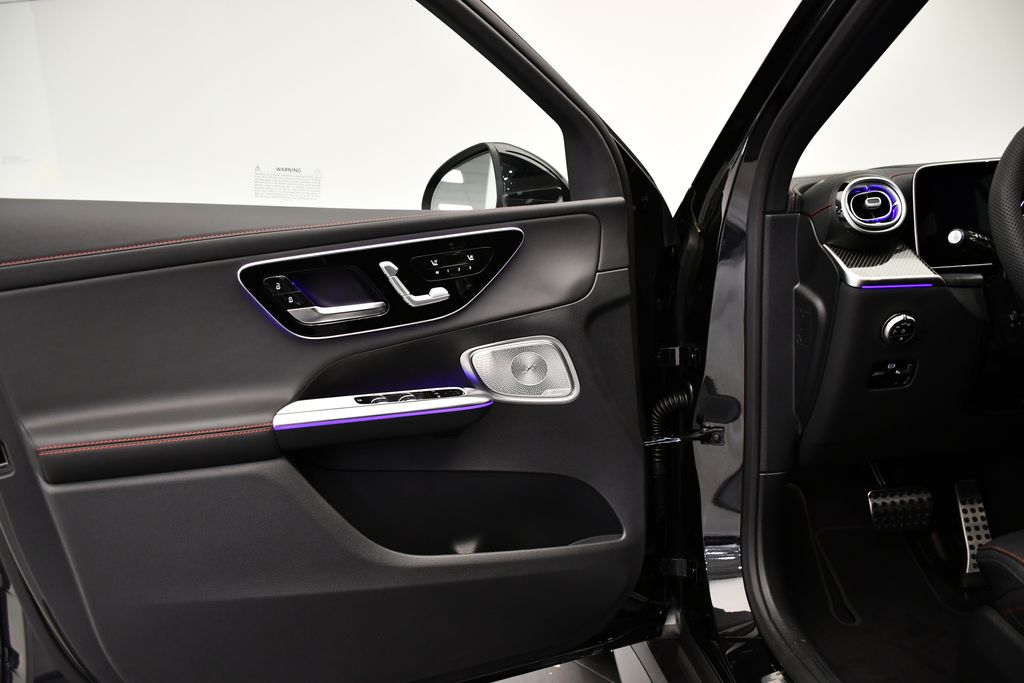 Thumbnail: 2026 Mercedes-Benz GLC - 32