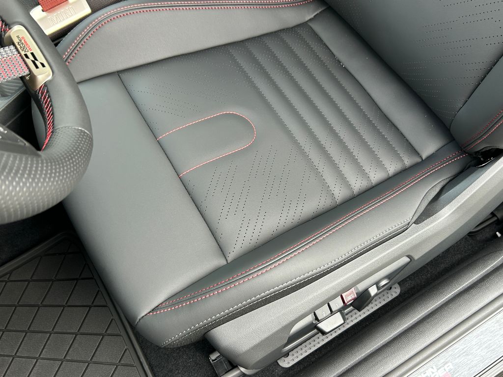 Thumbnail: 2026 MINI Cooper Convertible - 15