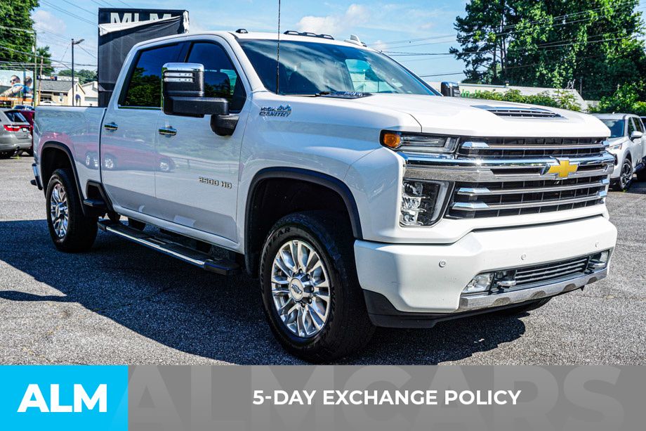 Used 2020 Beige Chevrolet High Country image 4