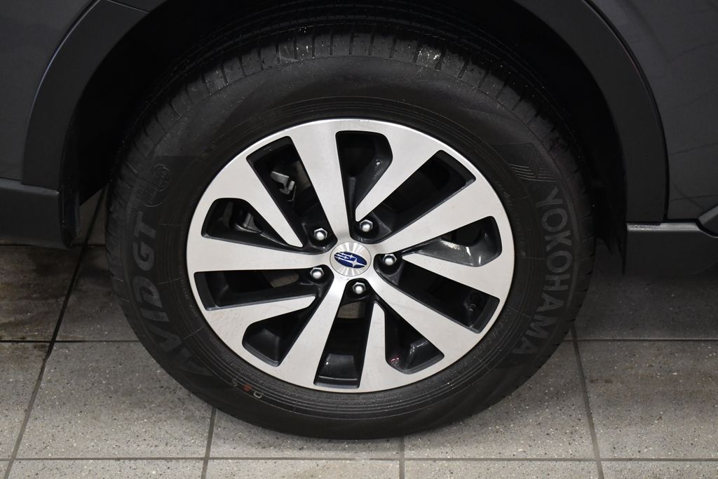 Thumbnail: 2022 Subaru Outback - 10