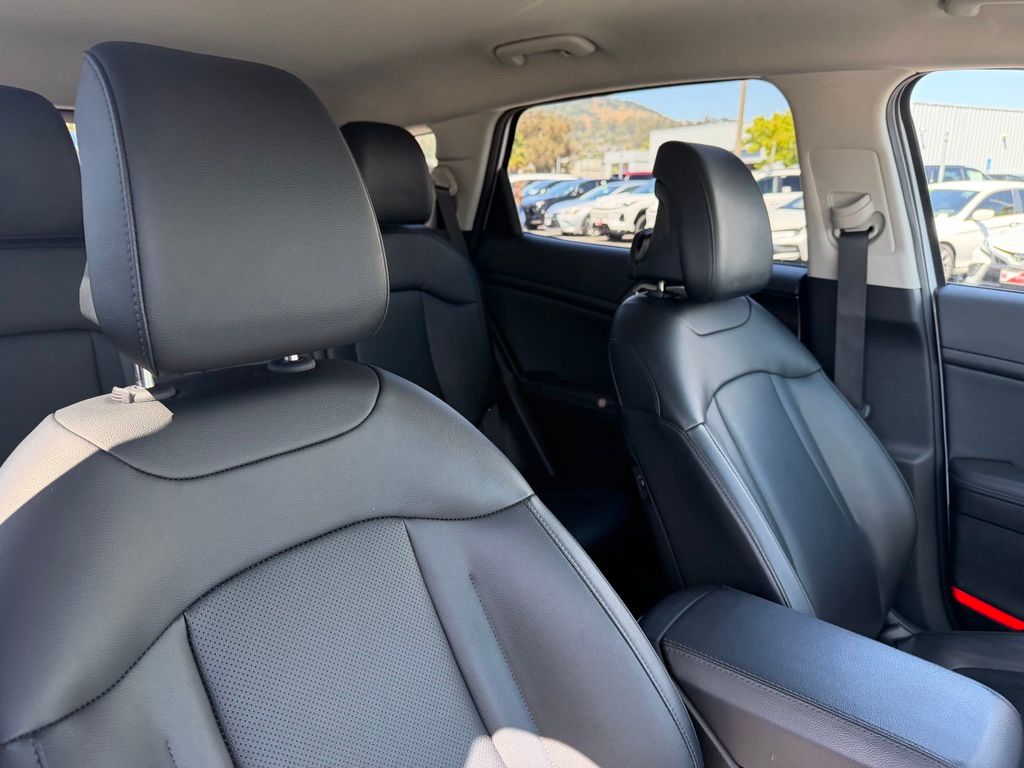 Used 2025 Kia Sportage SUV
