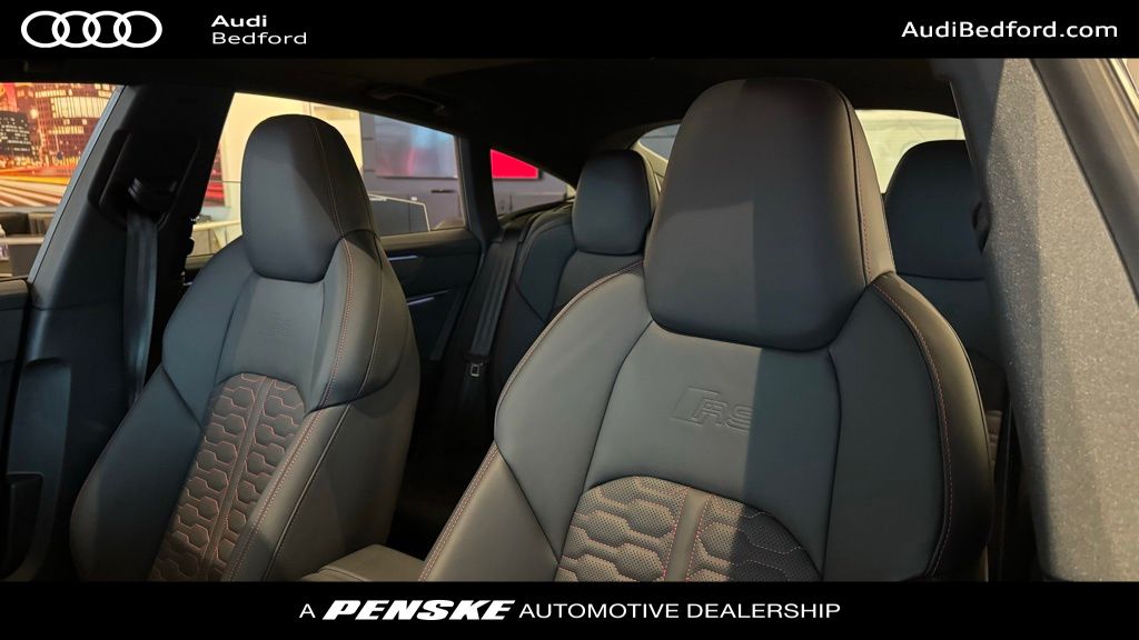 Thumbnail: 2026 Audi RS 7 - 12