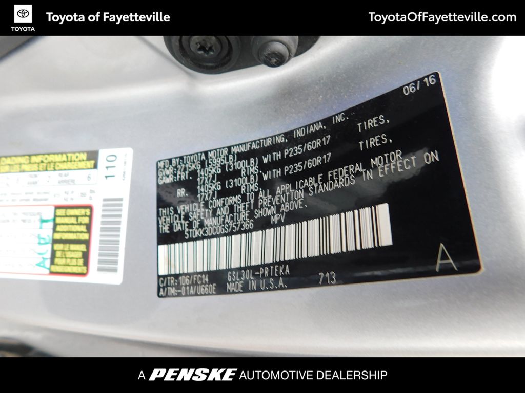 Thumbnail: 2016 Toyota Sienna - 12