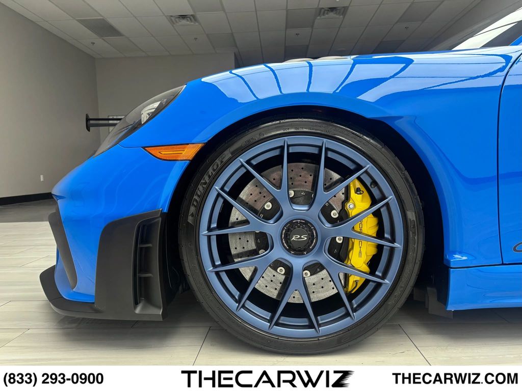 2023 Porsche 718 Cayman